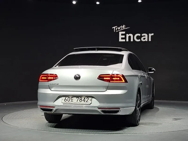VW Passat 2.0 TDI - САМО 30% АВАНС - автомобили, коли, обяви за нови и употребявани 7