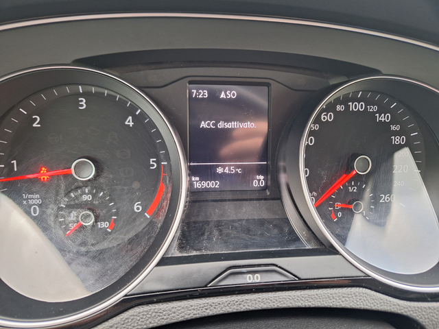 VW Passat Дизел от Италия - автомобили, коли, обяви за нови и употребявани 15