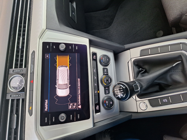 VW Passat Дизел от Италия - автомобили, коли, обяви за нови и употребявани 16