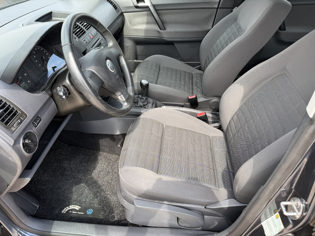 VW Polo 1.2i - автомобили, коли, обяви за нови и употребявани 8