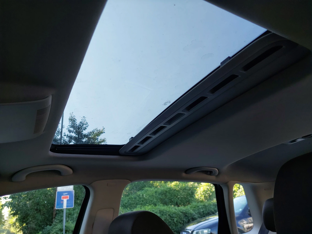 VW Polo 1, 4i AUTOMATIC - автомобили, коли, обяви за нови и употребявани 11