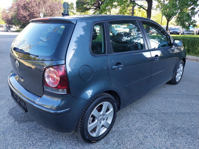 VW Polo 1, 4i AUTOMATIC - автомобили, коли, обяви за нови и употребявани 3