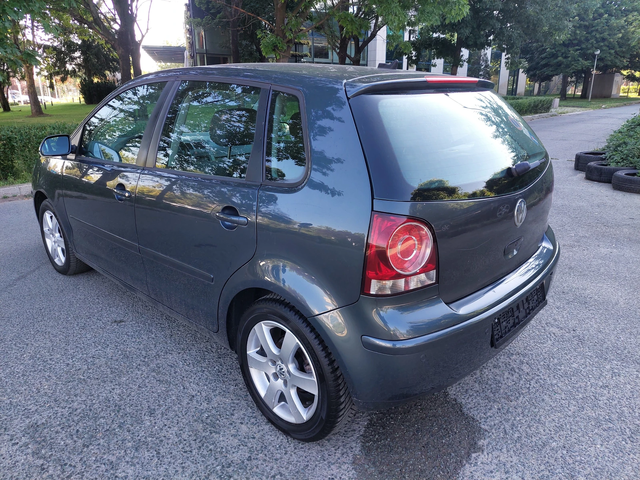 VW Polo 1, 4i AUTOMATIC - автомобили, коли, обяви за нови и употребявани 4