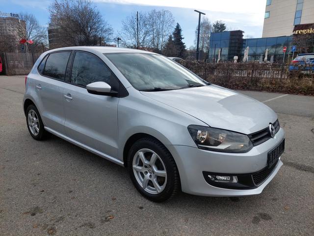 VW Polo 1, 4i 86ps СТАРИЯ МОТОР!!! - автомобили, коли, обяви за нови и употребявани 0
