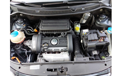 VW Polo 1,4i 80ps KLIMA - автомобили, коли, обяви за нови и употребявани 6