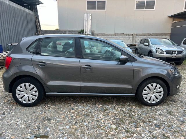 VW Polo 1.4i 85к.с - автомобили, коли, обяви за нови и употребявани 3