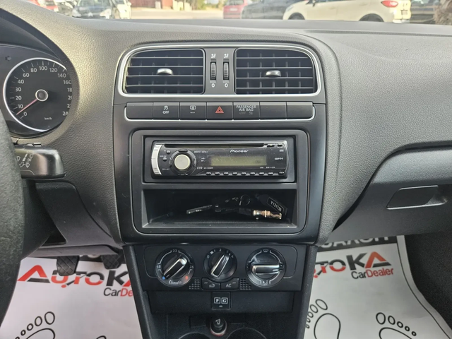 VW Polo 1.4i-86кс= ФАБРИЧНА ГАЗ= ОБСЛУЖЕН= КЛИМАТИК - автомобили, коли, обяви за нови и употребявани 15