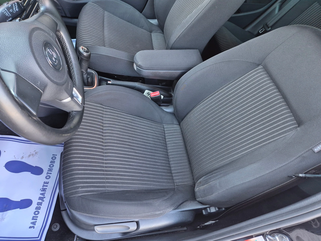 VW Polo 1.4i 86k.s KLIMATRONIK - автомобили, коли, обяви за нови и употребявани 9