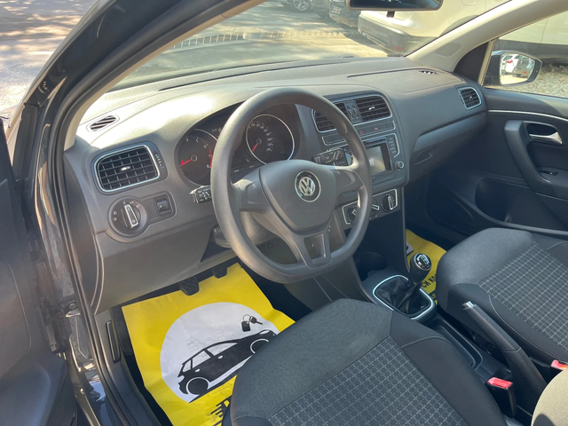 VW Polo Италия - автомобили, коли, обяви за нови и употребявани 10