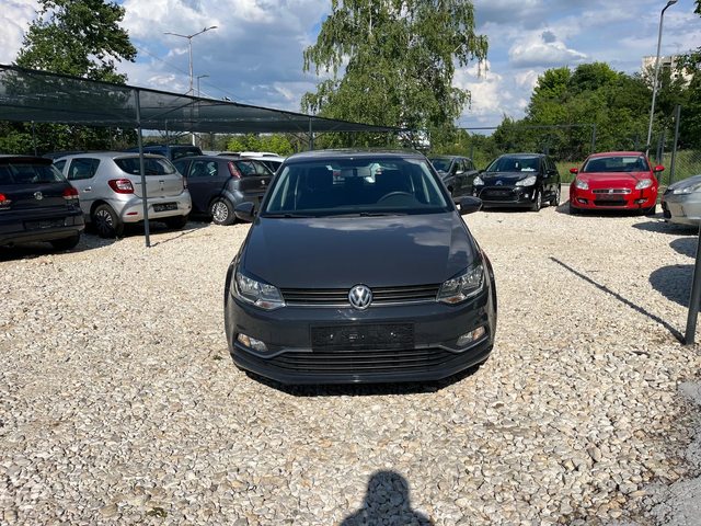 VW Polo Италия - автомобили, коли, обяви за нови и употребявани 2
