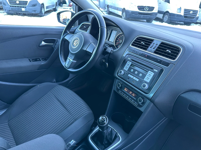 VW Polo 1.6i ГАЗ - автомобили, коли, обяви за нови и употребявани 10