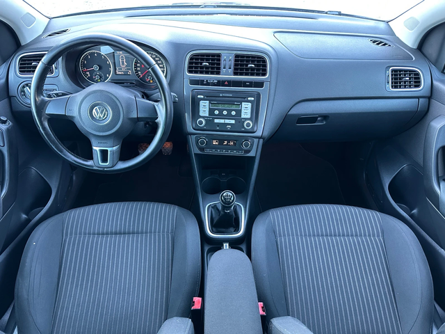 VW Polo 1.6i ГАЗ - автомобили, коли, обяви за нови и употребявани 11