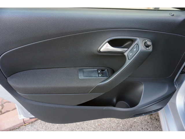 VW Polo 1.4TDI TRENDLINE - автомобили, коли, обяви за нови и употребявани 11