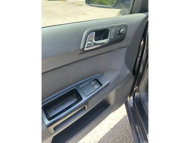VW Polo 1.2 12v Климатроник - автомобили, коли, обяви за нови и употребявани 9