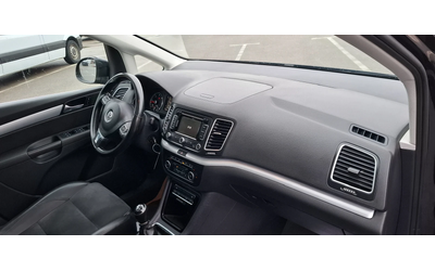 VW Sharan 2.0 High line  Панорама Алкантара Нави Ксенон - автомобили, коли, обяви за нови и употребявани 10