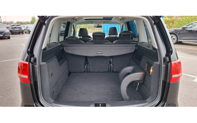 VW Sharan 2.0 High line  Панорама Алкантара Нави Ксенон - автомобили, коли, обяви за нови и употребявани 13