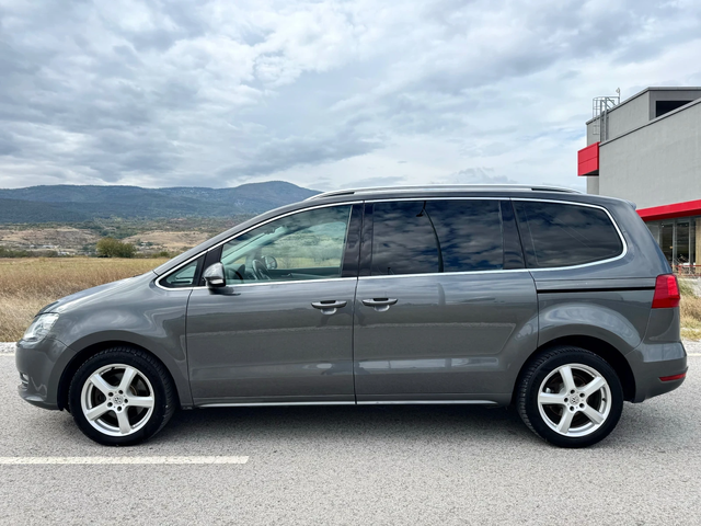 VW Sharan 2.0 TDI / LED / AVTOMAT / HIGHLINE / KOJA / NAVI - автомобили, коли, обяви за нови и употребявани 3