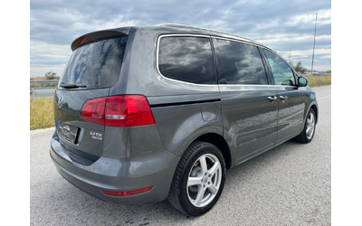 VW Sharan 2.0 TDI / LED / AVTOMAT / HIGHLINE / KOJA / NAVI - автомобили, коли, обяви за нови и употребявани 7
