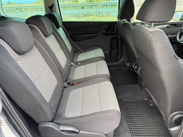 VW Sharan 2.0 TDI 140к.с / LED / NAVI / PARKTRONIC / XENON - автомобили, коли, обяви за нови и употребявани 12