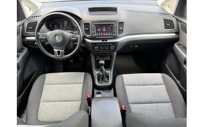 VW Sharan 2.0 TDI 140к.с / LED / NAVI / PARKTRONIC / XENON - автомобили, коли, обяви за нови и употребявани 8