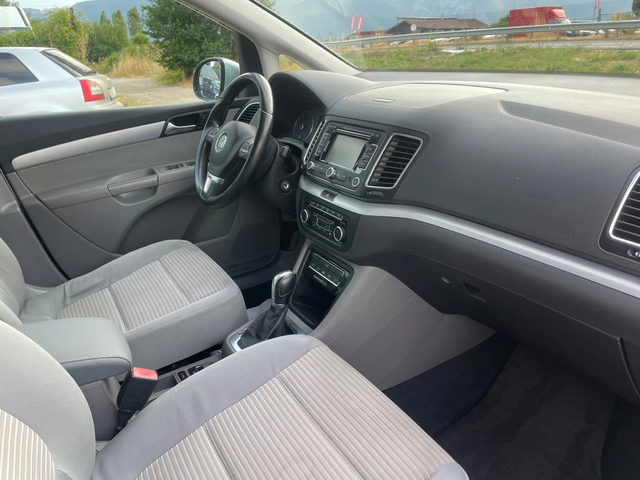 VW Sharan 2.0TDI-NAVI-KAMERA-7m-ITALIA - автомобили, коли, обяви за нови и употребявани 4
