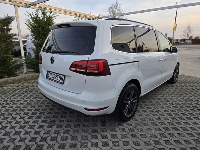 VW Sharan 2.0TDI-150кс= 7МЕСТА= DISTRONIC= LED= ПОДГРЕВ - автомобили, коли, обяви за нови и употребявани 2