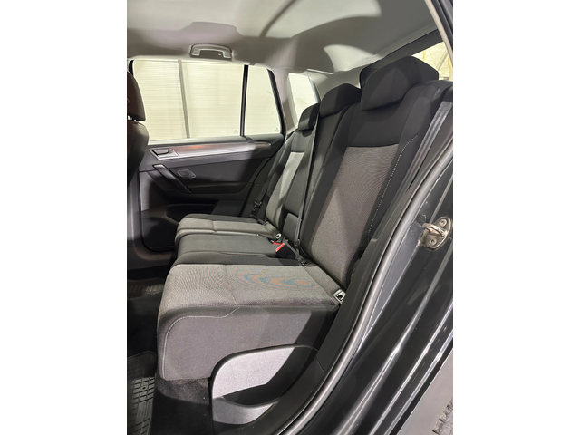 VW Sportsvan NAVI - автомобили, коли, обяви за нови и употребявани 10