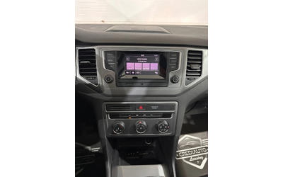 VW Sportsvan NAVI - автомобили, коли, обяви за нови и употребявани 8