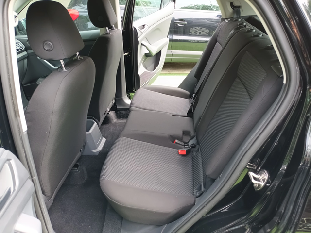 VW T-Cross 1.6ТDi/EURO 6/Distronik - автомобили, коли, обяви за нови и употребявани 9