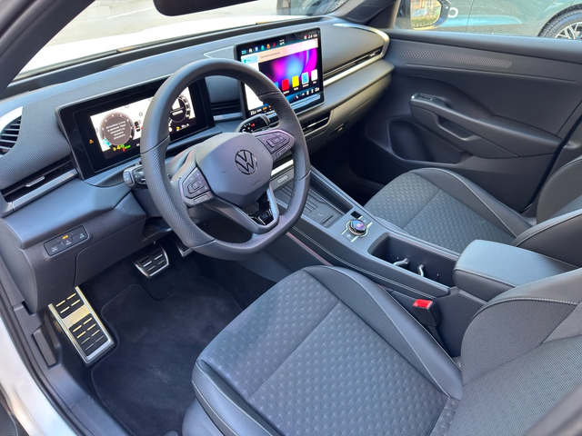 VW T-Roc 1.5 eTSI (150 кс) Mild Hybrid DSG - автомобили, коли, обяви за нови и употребявани 7