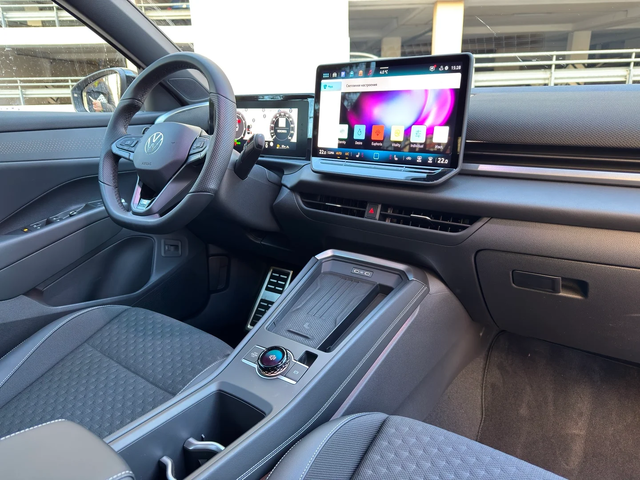 VW T-Roc 1.5 eTSI (150 кс) Mild Hybrid DSG - автомобили, коли, обяви за нови и употребявани 9