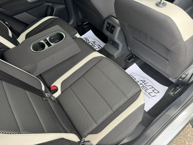 VW T-Roc 2.0 TDI 4Motion - автомобили, коли, обяви за нови и употребявани 18