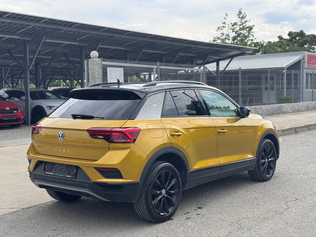 VW T-Roc 1.5TSI DSG ACT * MATRIX* VIRTUAL* DISTRONIC* KEYLE - автомобили, коли, обяви за нови и употребявани 4