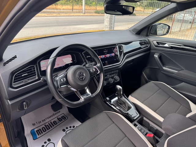 VW T-Roc 1.5TSI DSG ACT * MATRIX* VIRTUAL* DISTRONIC* KEYLE - автомобили, коли, обяви за нови и употребявани 9