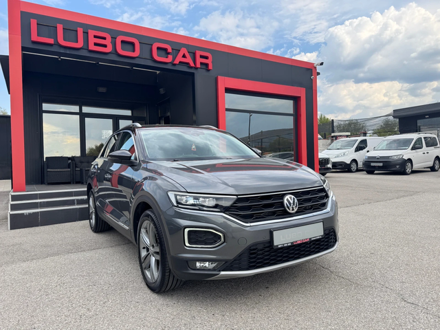 VW T-Roc 2.0D-4x4-FULL-DIGITAL-KEYLESS-DISTRONIC-BLIND SPOT - автомобили, коли, обяви за нови и употребявани 0
