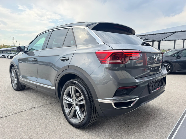 VW T-Roc 2.0D-4x4-FULL-DIGITAL-KEYLESS-DISTRONIC-BLIND SPOT - автомобили, коли, обяви за нови и употребявани 3