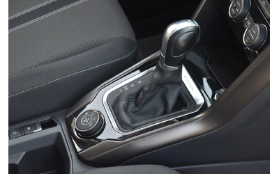 VW T-Roc 2.0TDI* 4MOTION* AUTOMAT - автомобили, коли, обяви за нови и употребявани 11