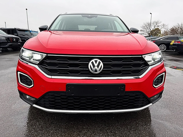 VW T-Roc 2.0tdi-4х4-Led-Bixenon-Kamera-Navi-Avtomatik !!! - автомобили, коли, обяви за нови и употребявани 0