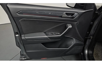 VW T-Roc Premium | Кожа | Keyless | Подгрев - автомобили, коли, обяви за нови и употребявани 8