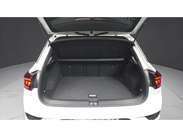VW T-Roc 2.0 TDI Premium - автомобили, коли, обяви за нови и употребявани 15