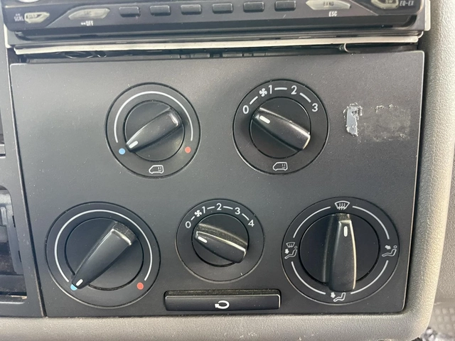 VW T4 2.5TDi - автомобили, коли, обяви за нови и употребявани 3