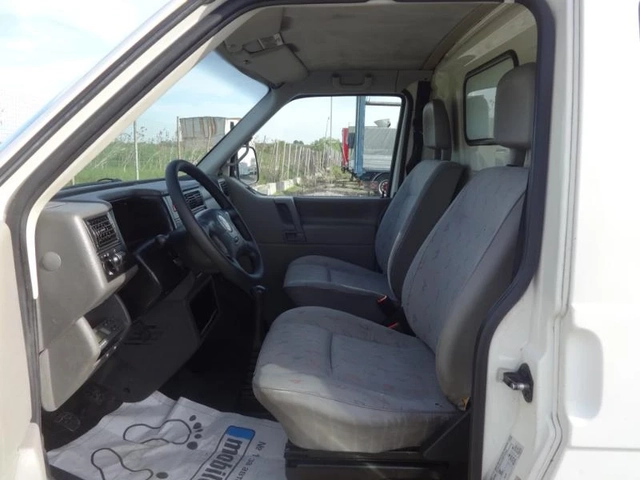 VW T4 2. 5TDI ХЛАДИЛЕН - автомобили, коли, обяви за нови и употребявани 10
