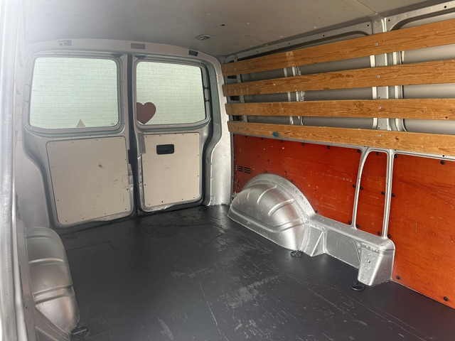 VW T5 - автомобили, коли, обяви за нови и употребявани 9