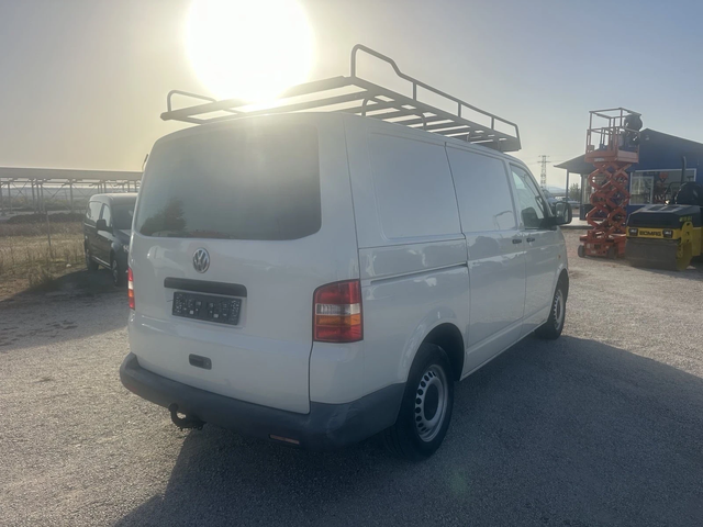 VW T5 - автомобили, коли, обяви за нови и употребявани 3