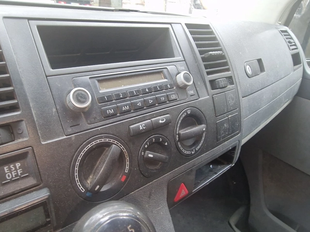 VW T5 1.9TDi - автомобили, коли, обяви за нови и употребявани 5