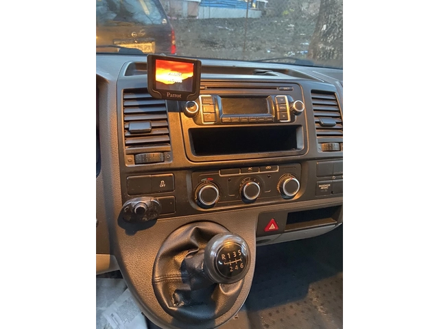 VW T5 2.0TDi - автомобили, коли, обяви за нови и употребявани 8