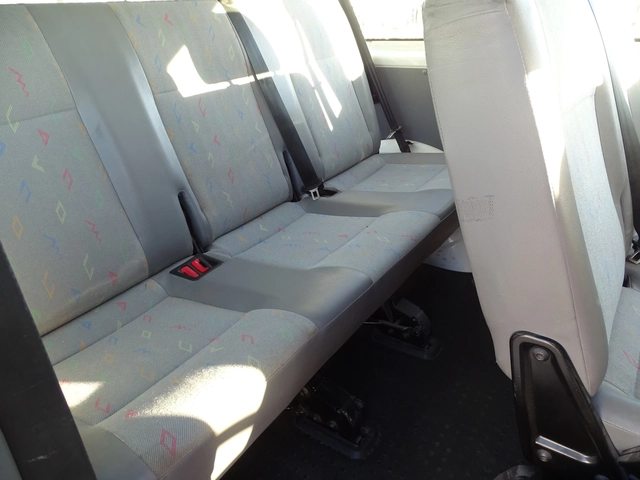 VW T5 9МЕСТА С  КЛИМАТИК - автомобили, коли, обяви за нови и употребявани 11