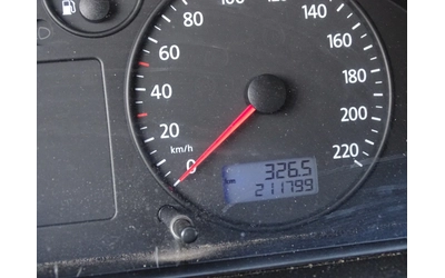 VW T5 9МЕСТА С  КЛИМАТИК - автомобили, коли, обяви за нови и употребявани 13