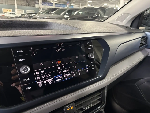 VW Taos Comfortline|PANOROOF|APPLECARPLAY|ANDROIDAUTO|+++ Front Wheel Drive - автомобили, коли, обяви за нови и употребявани 17