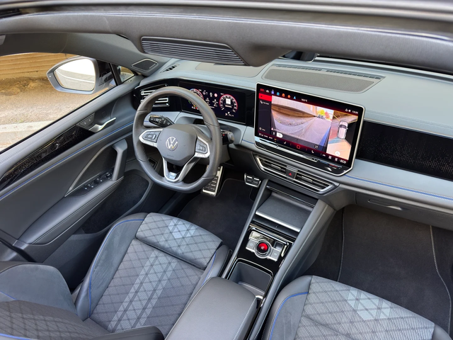 VW Tiguan 1.5 TSI (272 кс) eHybrid DSG - автомобили, коли, обяви за нови и употребявани 5